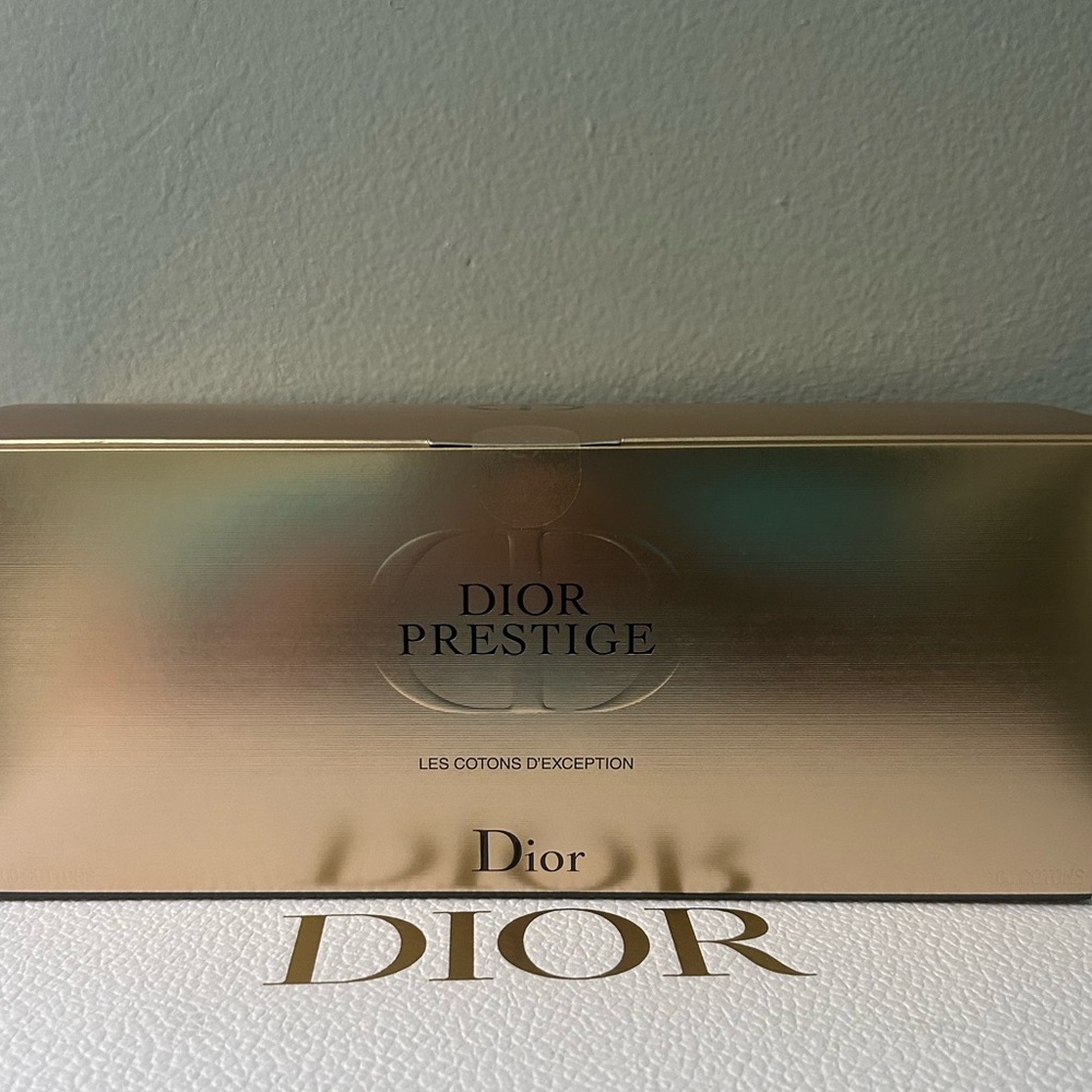 Dior Prestige Cotton Set in Gold - Picture 4 of 4